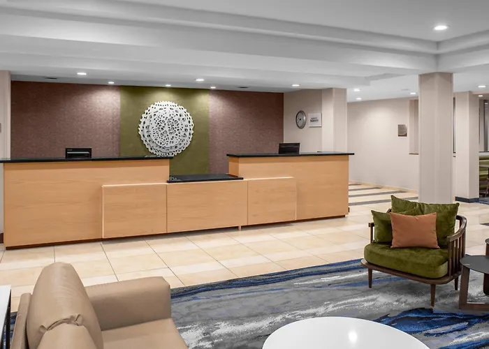 Hotel Fairfield By Marriott & Hilliard 3*