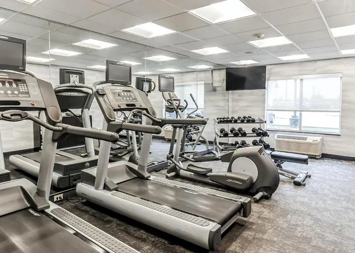 Fairfield By Marriott & Hilliard Hotel 3*