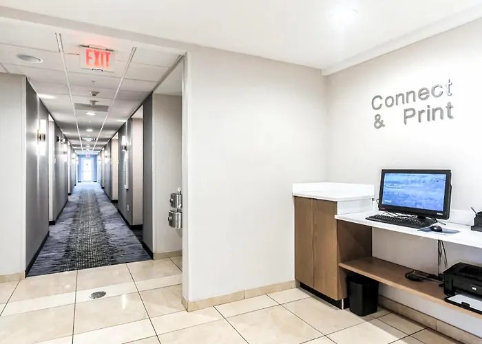 Fairfield By Marriott & Hilliard