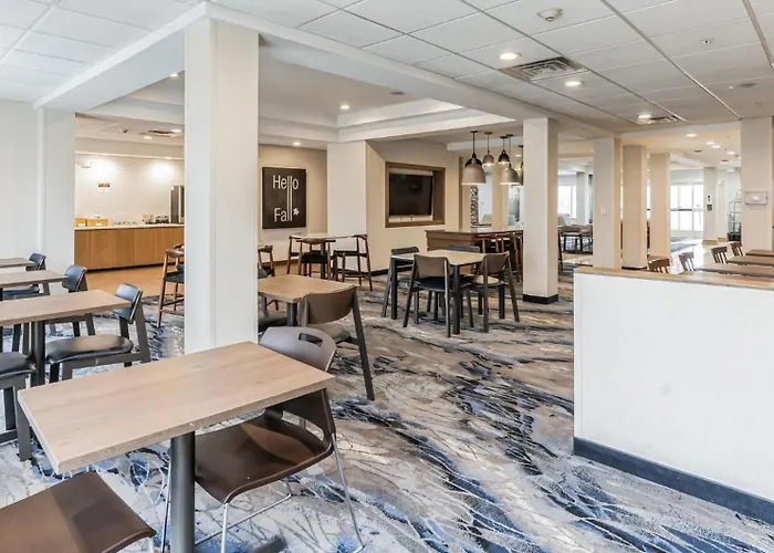 Hotel Fairfield By Marriott & Hilliard