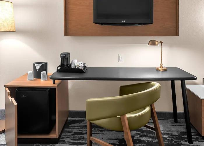 Fairfield By Marriott & Hilliard Hotel