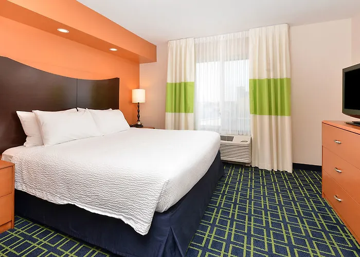 Fairfield By Marriott & Hilliard Hotel