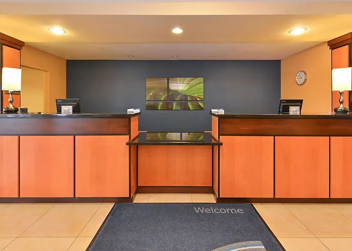Fairfield By Marriott & Hilliard 3*