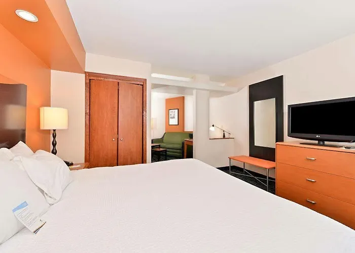 Fairfield By Marriott & Hilliard Hotel 3*